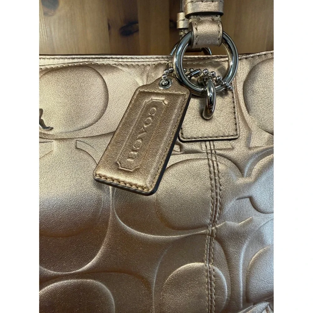 Coach F17730 Metallic Gold Signature Embossed Leather Tote Bag NWT